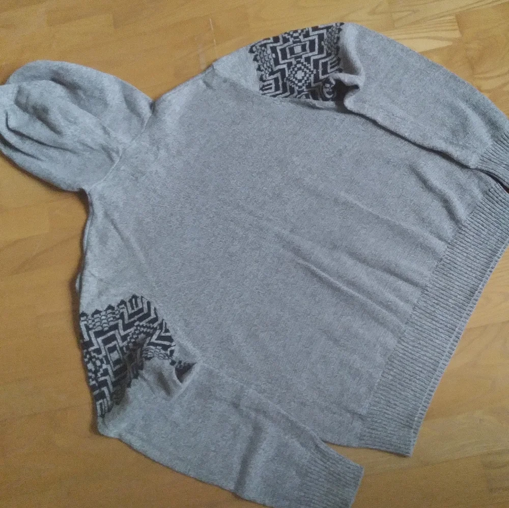 urban pipeline textured knit